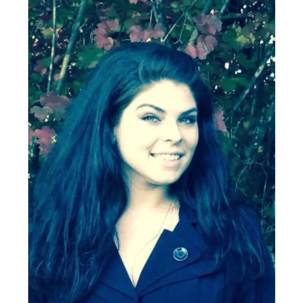 Meet your Posher, Alisha